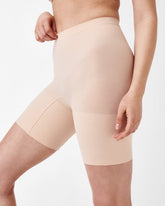 SPANXsculptâ„¢ Seamless Power Mid-Thigh Short | Soft Nude