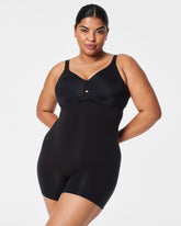 SPANXsculptâ„¢ Seamless Power High-Waisted Shorty | Very Black