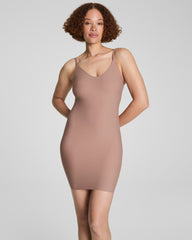 SPANXsupersmooth™ Essential V-Neck Slip | Cafe Au Lait