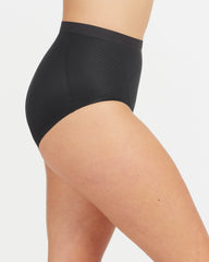 SPANXshape™ Invisible Brief | Very Black