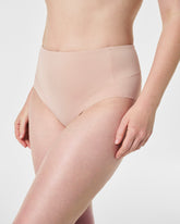 SPANXsupersmooth™ Contouring Hi-Leg Brief | Champagne Beige