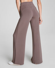 SPANX AirEssentials® Wide Leg Pant | Smoke
