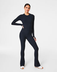 SPANXsmooth™ OnForm Micro Flare Pant | Barely Black