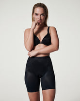 SPANXshapeâ„¢ Invisible Mid-Thigh Short | Very Black