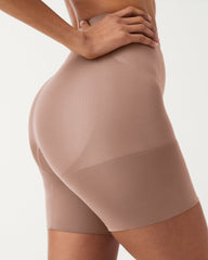 SPANXsculpt™ OnCore Mid-Thigh Short | Cafe Au Lait