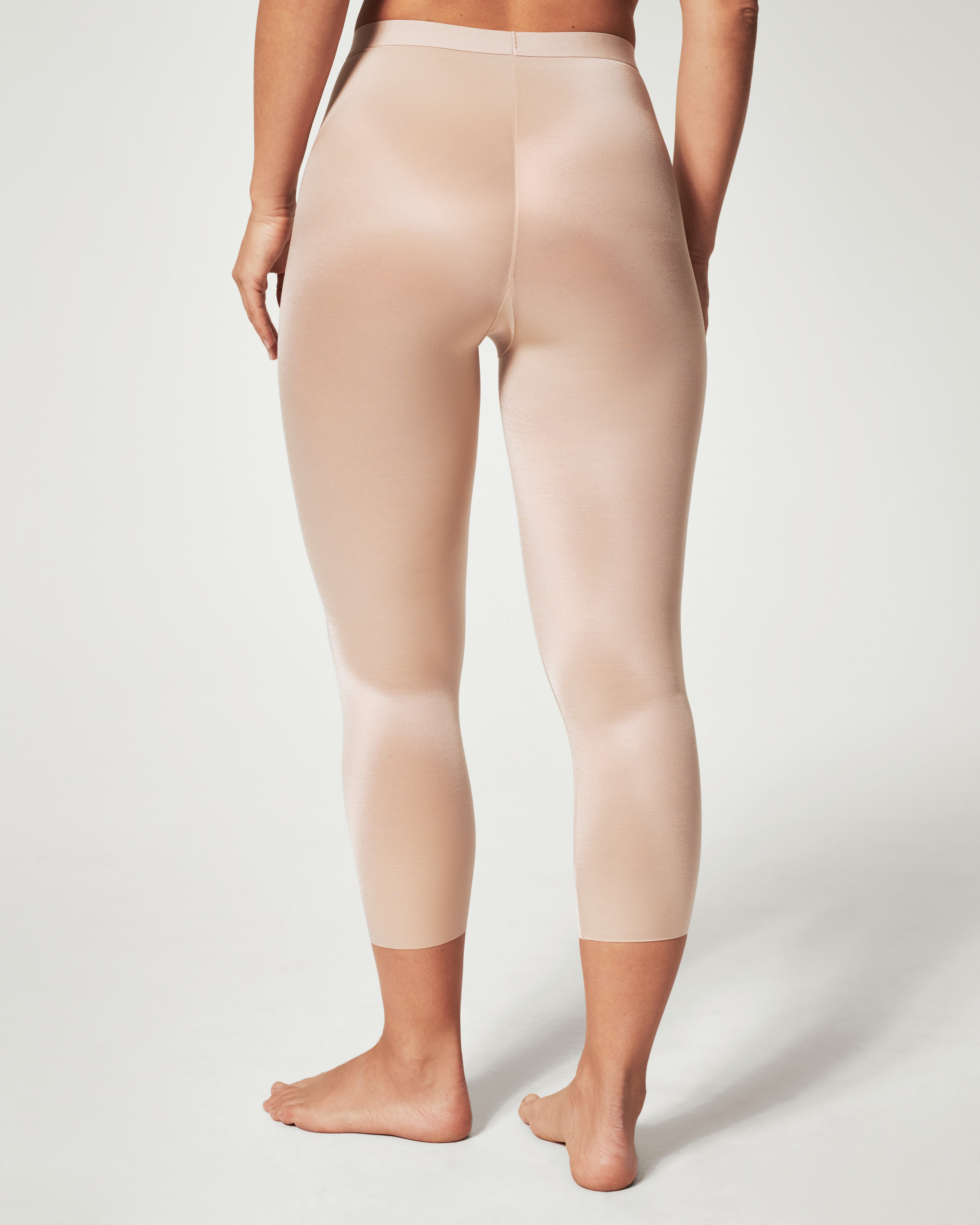 SPANXshape™ Invisible Capri | Champagne Beige