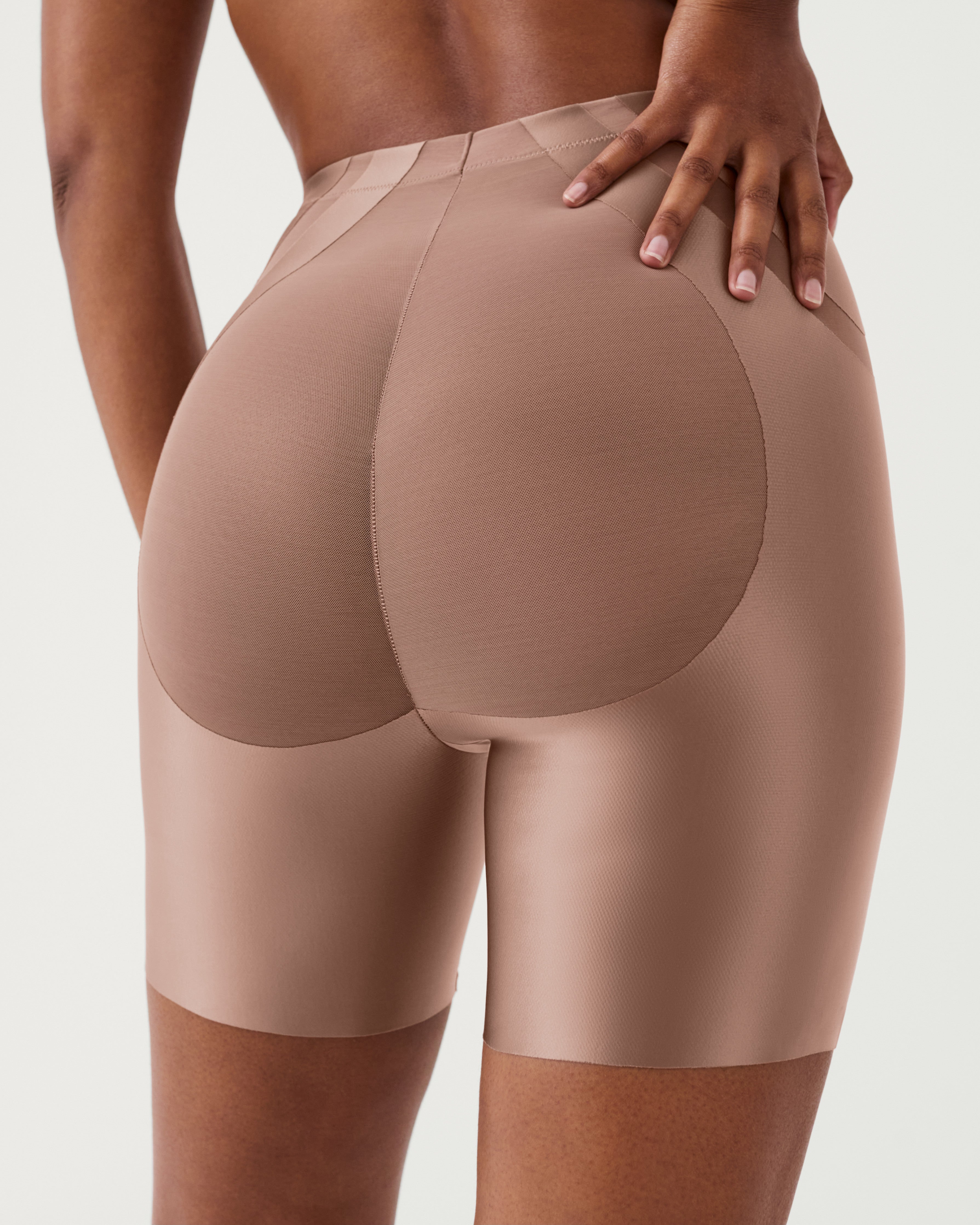 SPANXshape™ Booty-Lifting Mid-Thigh Short | Cafe Au Lait