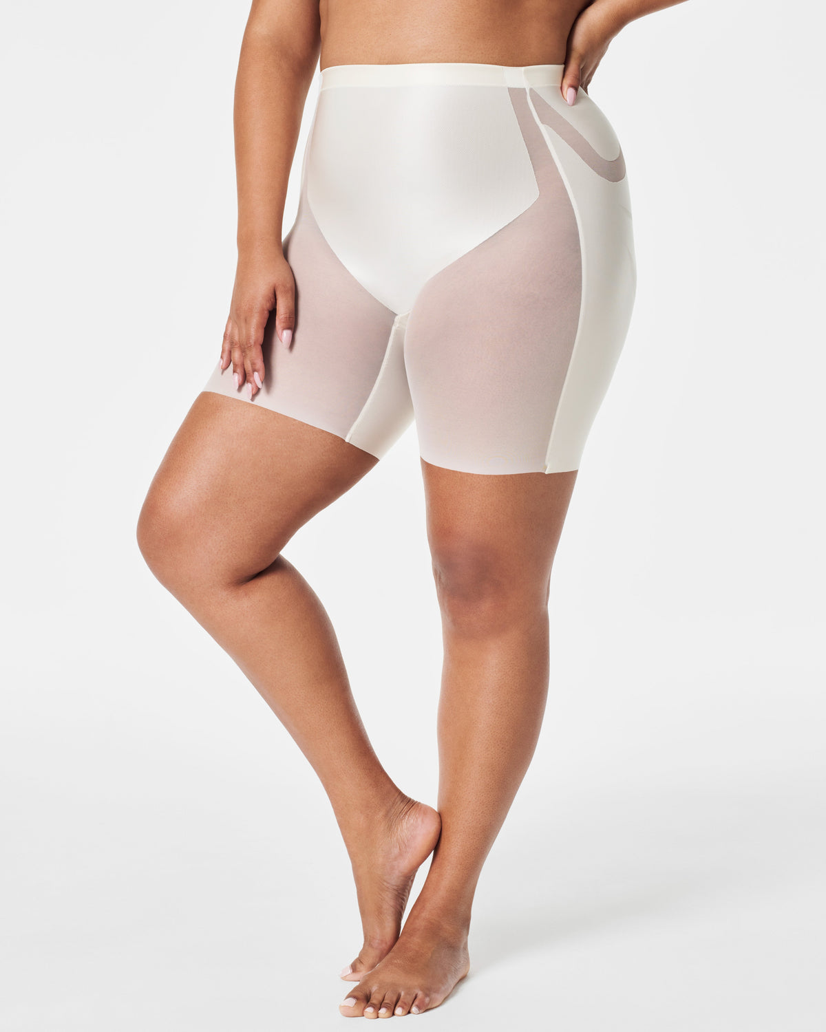 SPANXshape™ Booty-Lifting Mid-Thigh Short | Linen