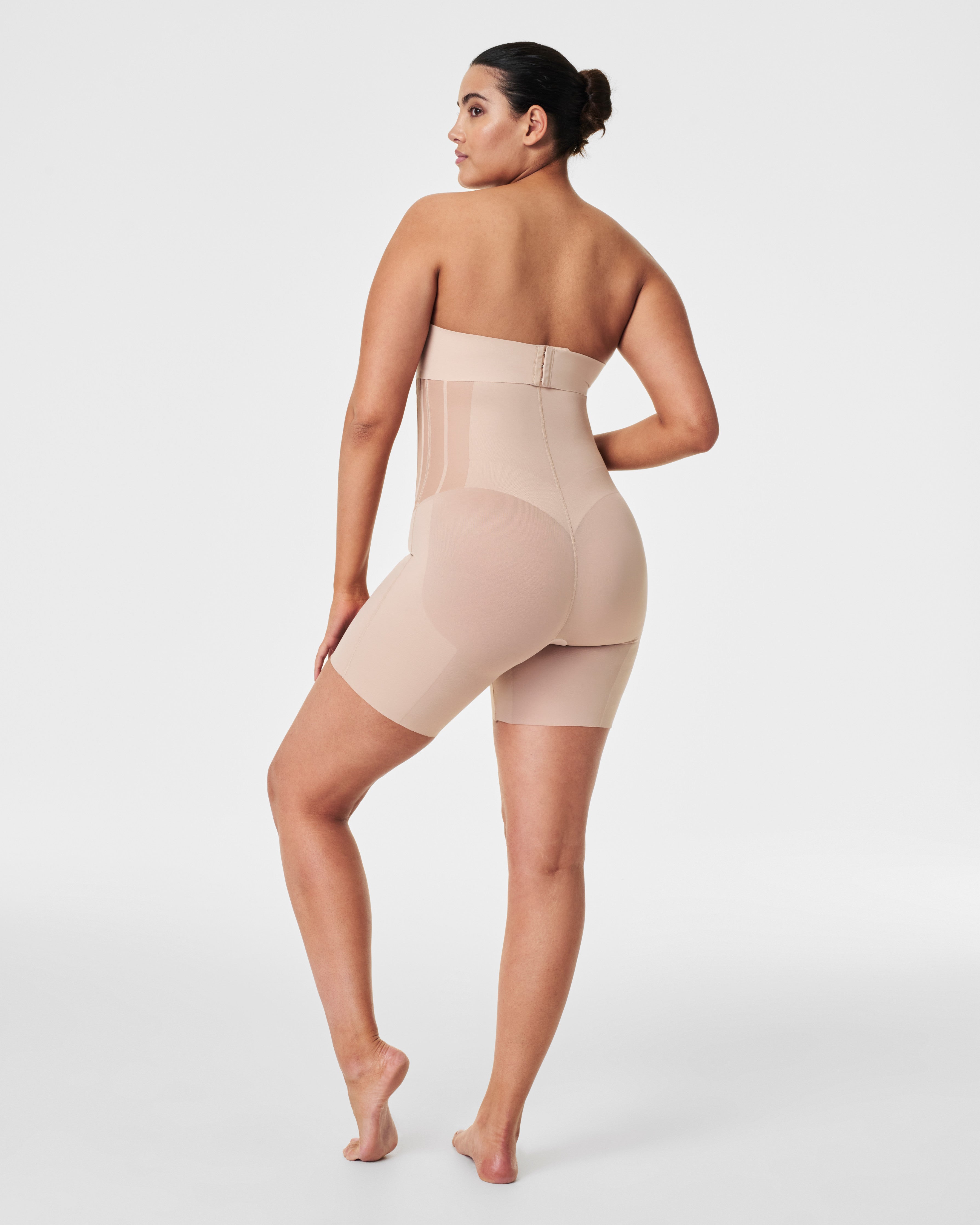 SPANXsupersculpt™ TotalContour High-Waisted Mid-Thigh Short | Natural Bronze