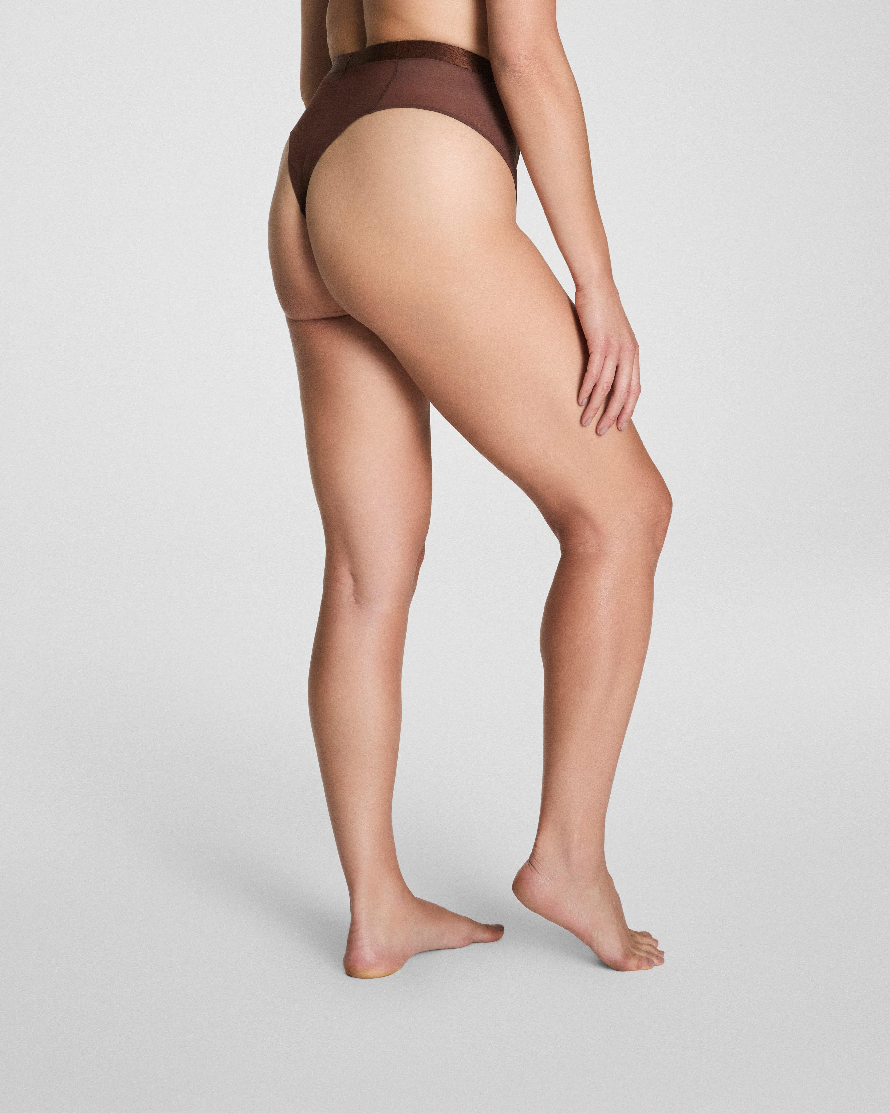 SPANXsupersmooth™ SheerSense Thong | Espresso