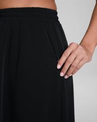 SPANX® CarryOn Midi Skirt | Classic Black