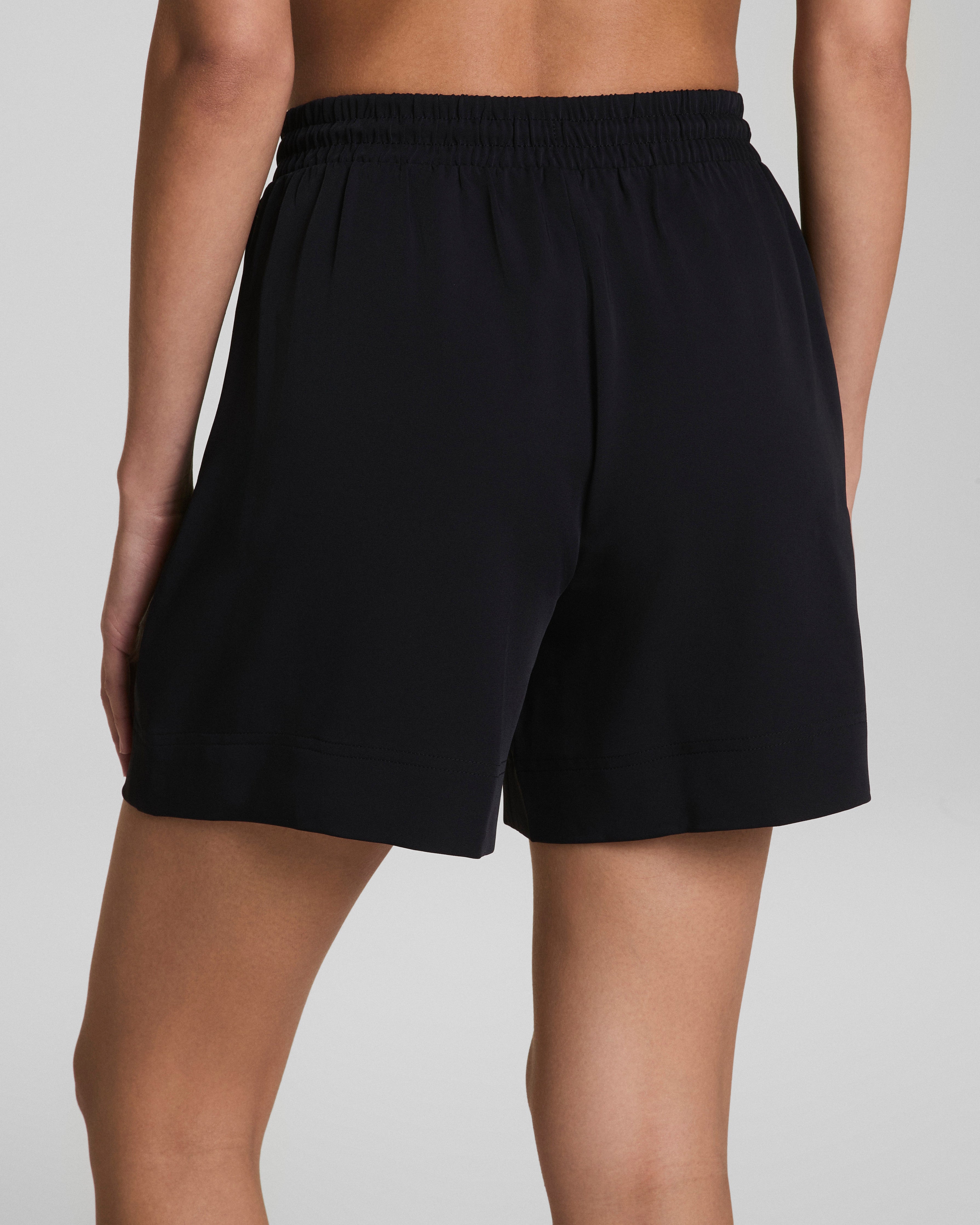 SPANX® CarryOn Shorts, 7" | Classic Black