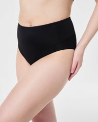 SPANXsupersmooth™ Contouring Hi-Leg Brief