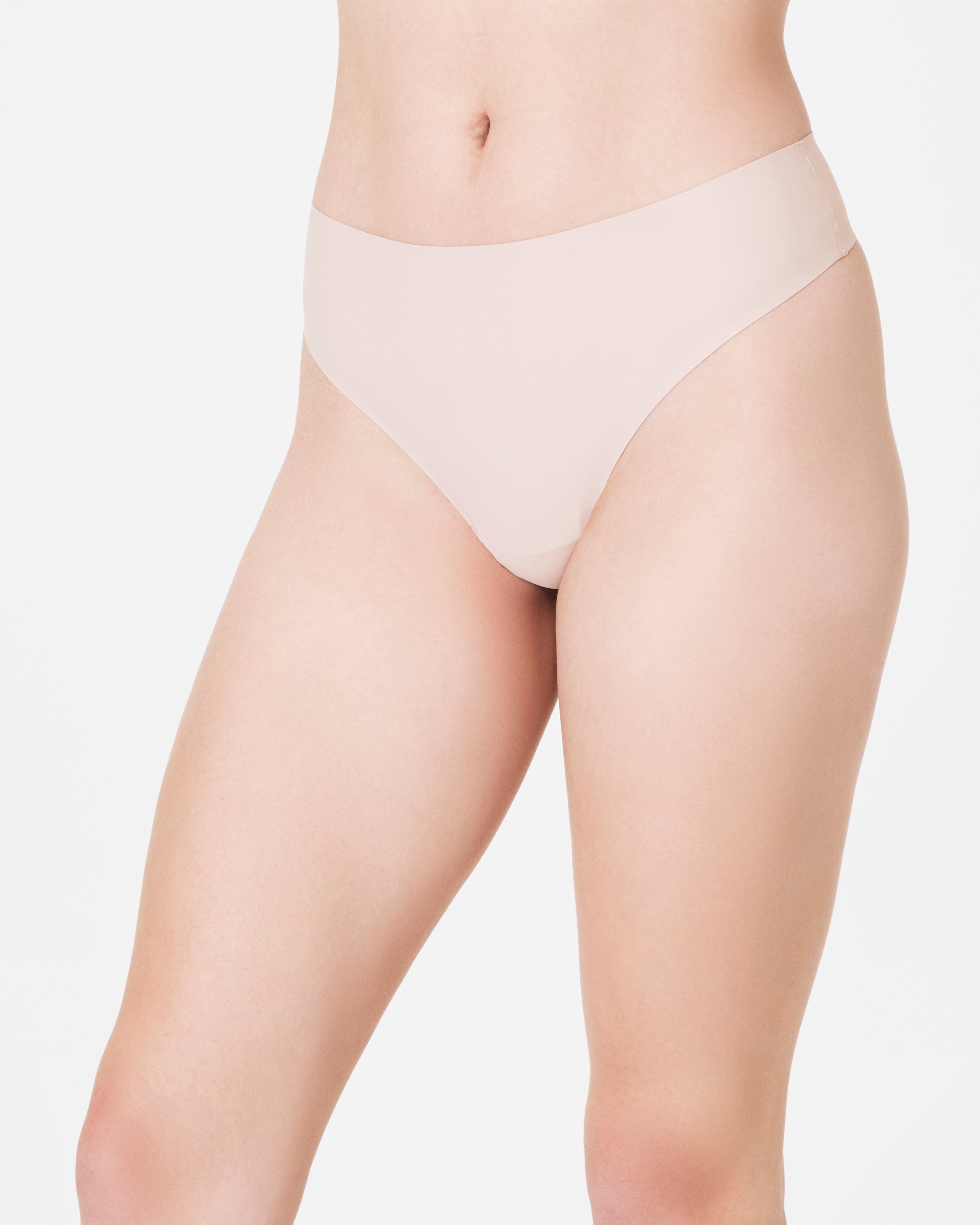 SPANXsupersmooth™ Essential Thong