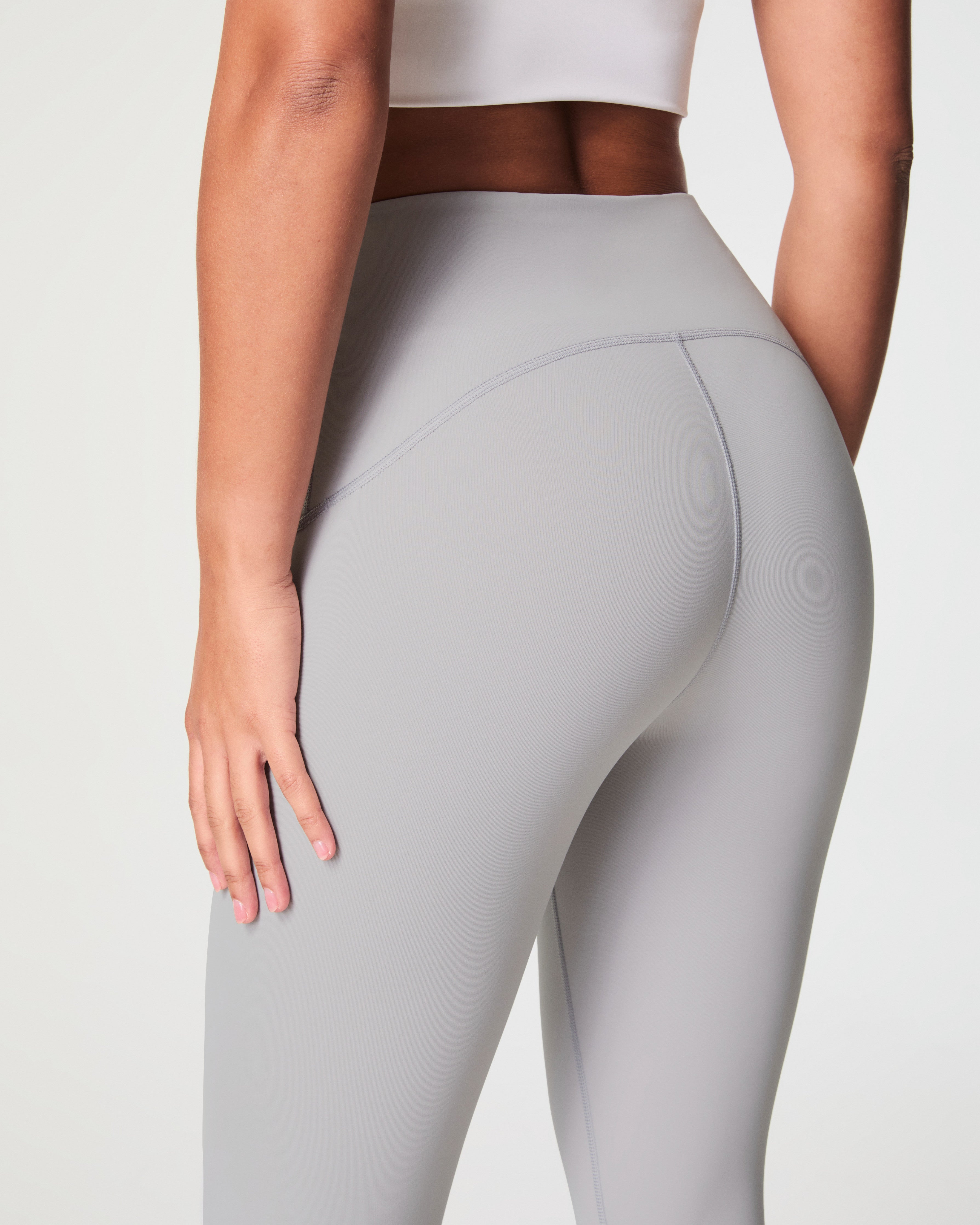 SPANXshape™ Booty Boost® 7/8 Leggings | Cloudy Grey