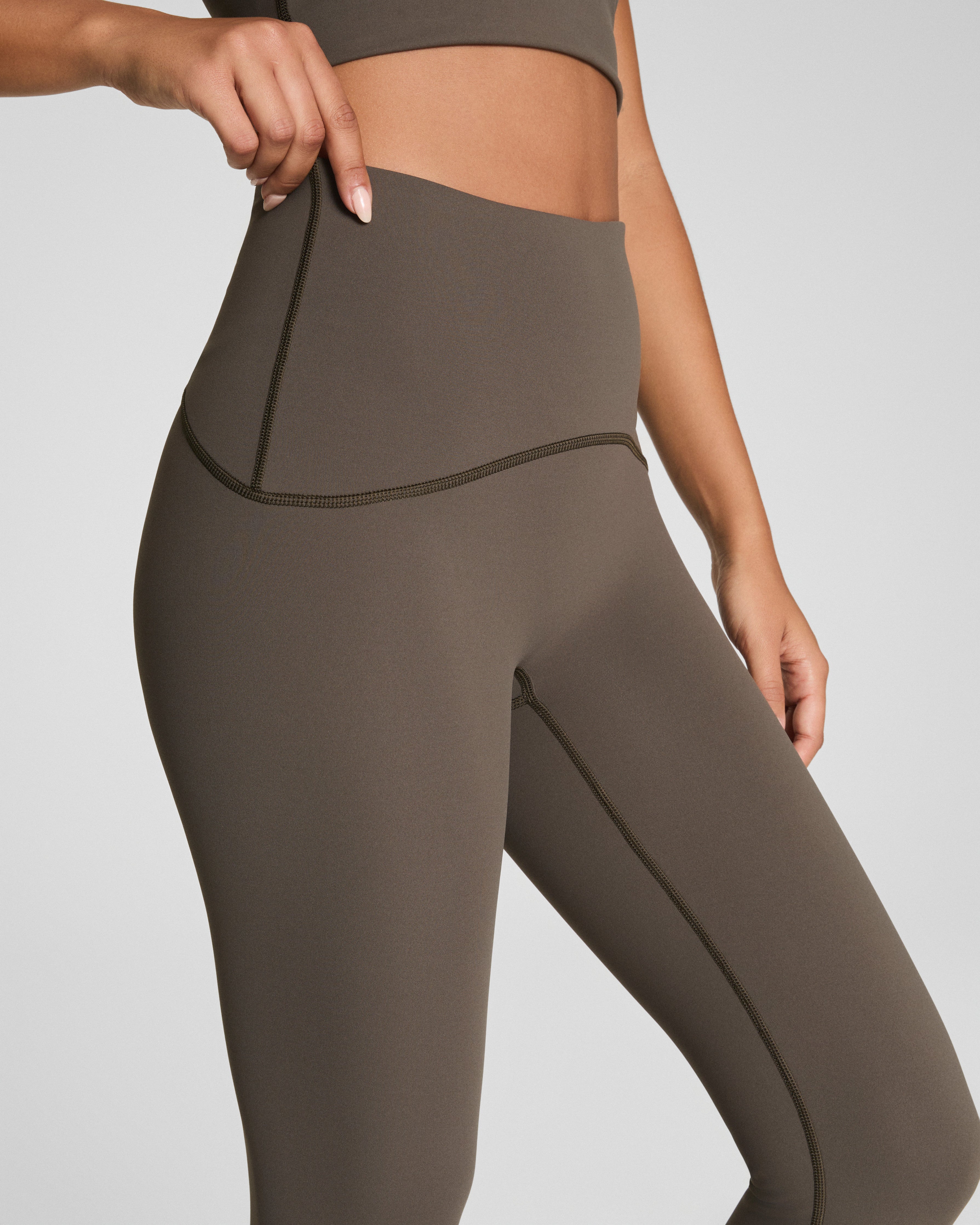 SPANXshape™ Booty Boost® 7/8 Leggings | Mineral