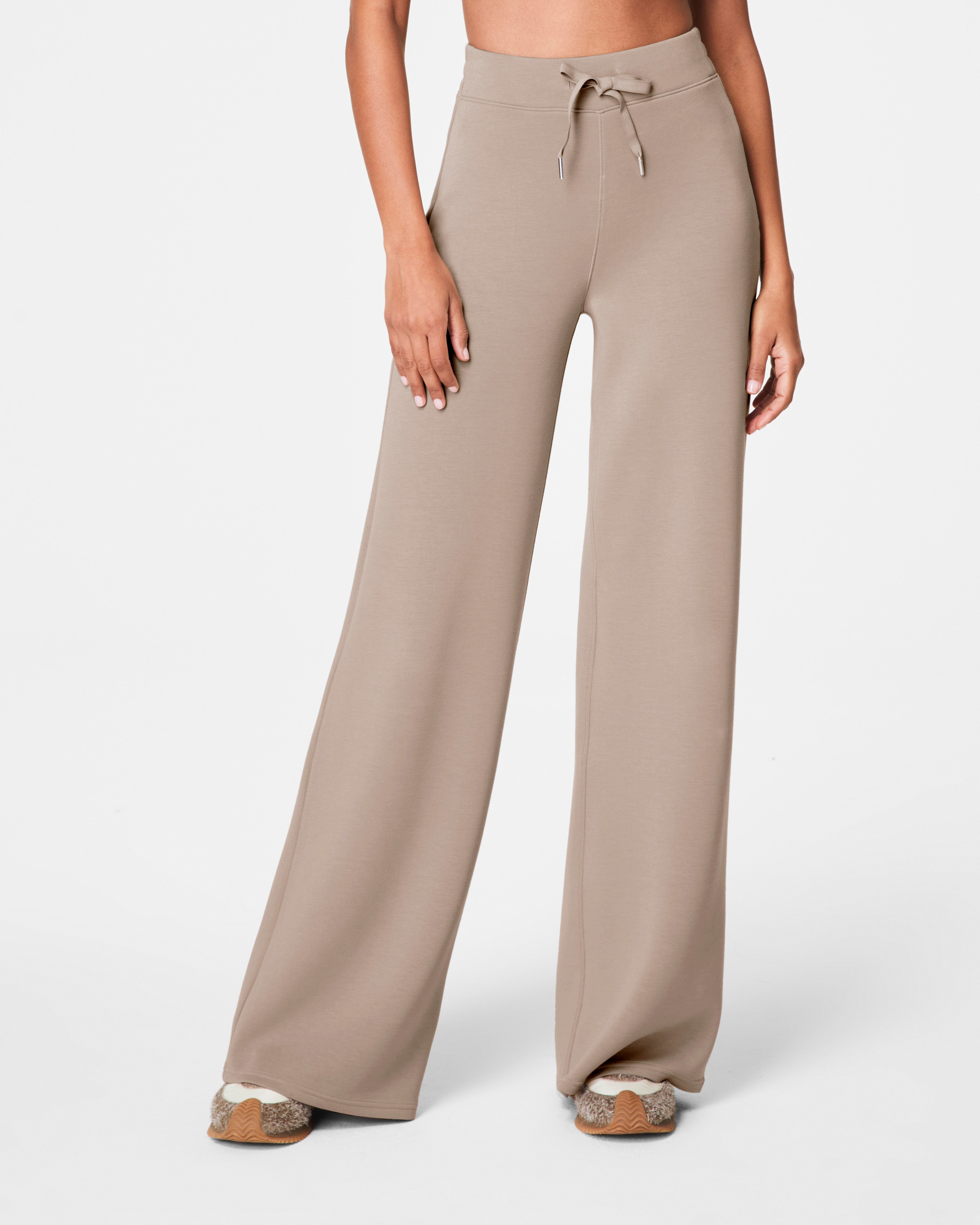 SPANX AirEssentials® Wide Leg Pant | Ashwood