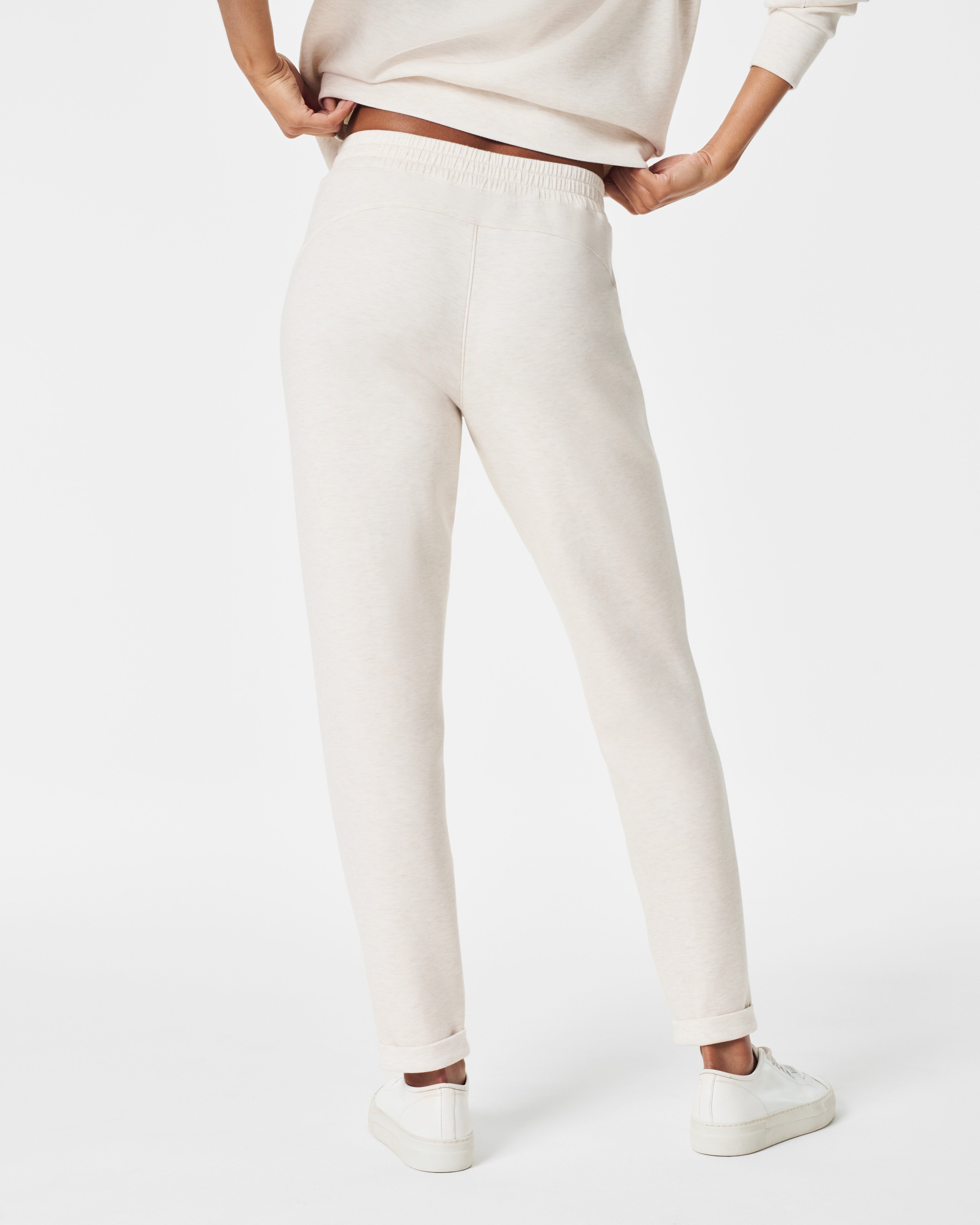 SPANX AirEssentials® Tapered Pant | Oatmeal Heather