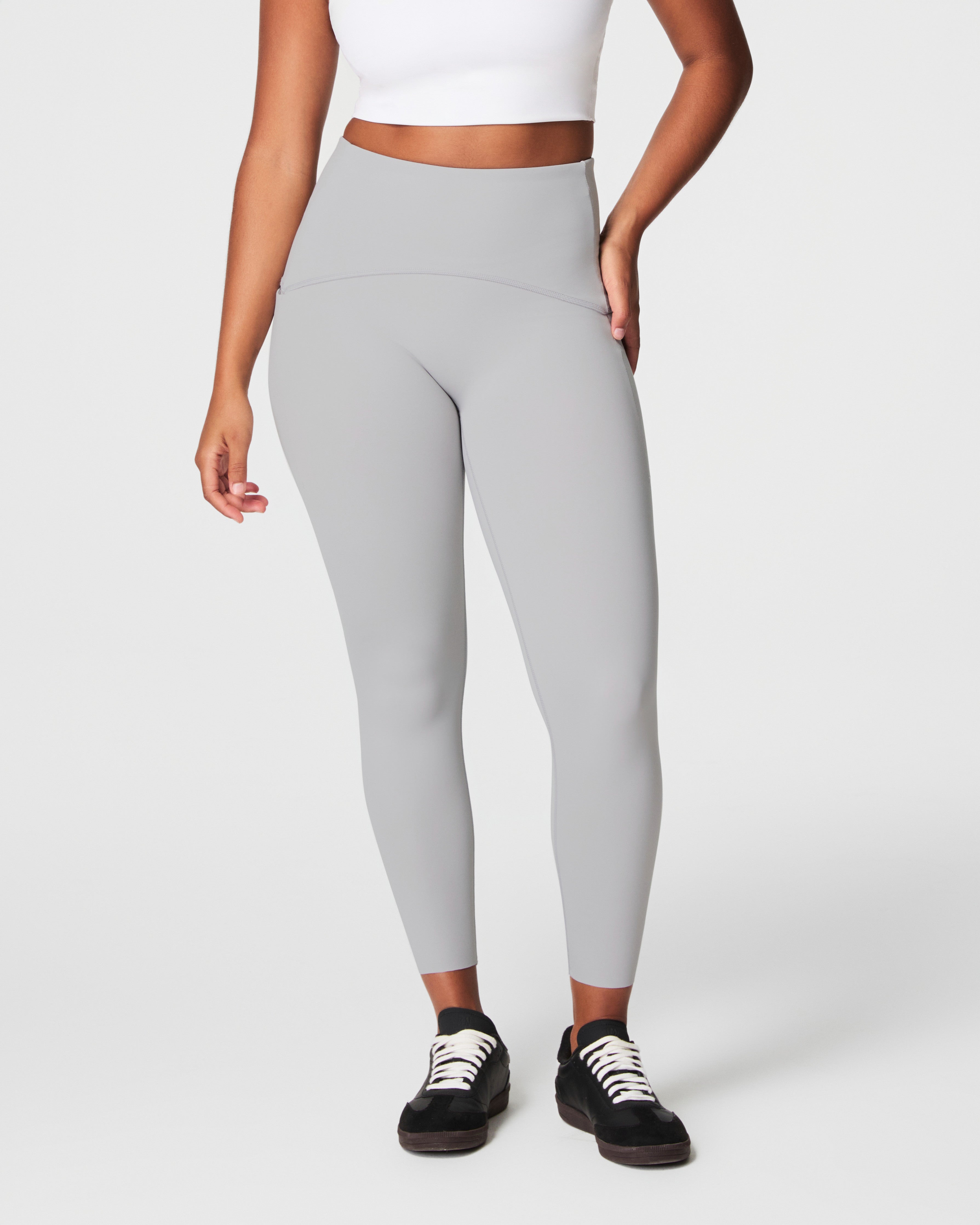 SPANXshape™ Booty Boost® Side Pocket Leggings | Cloudy Grey