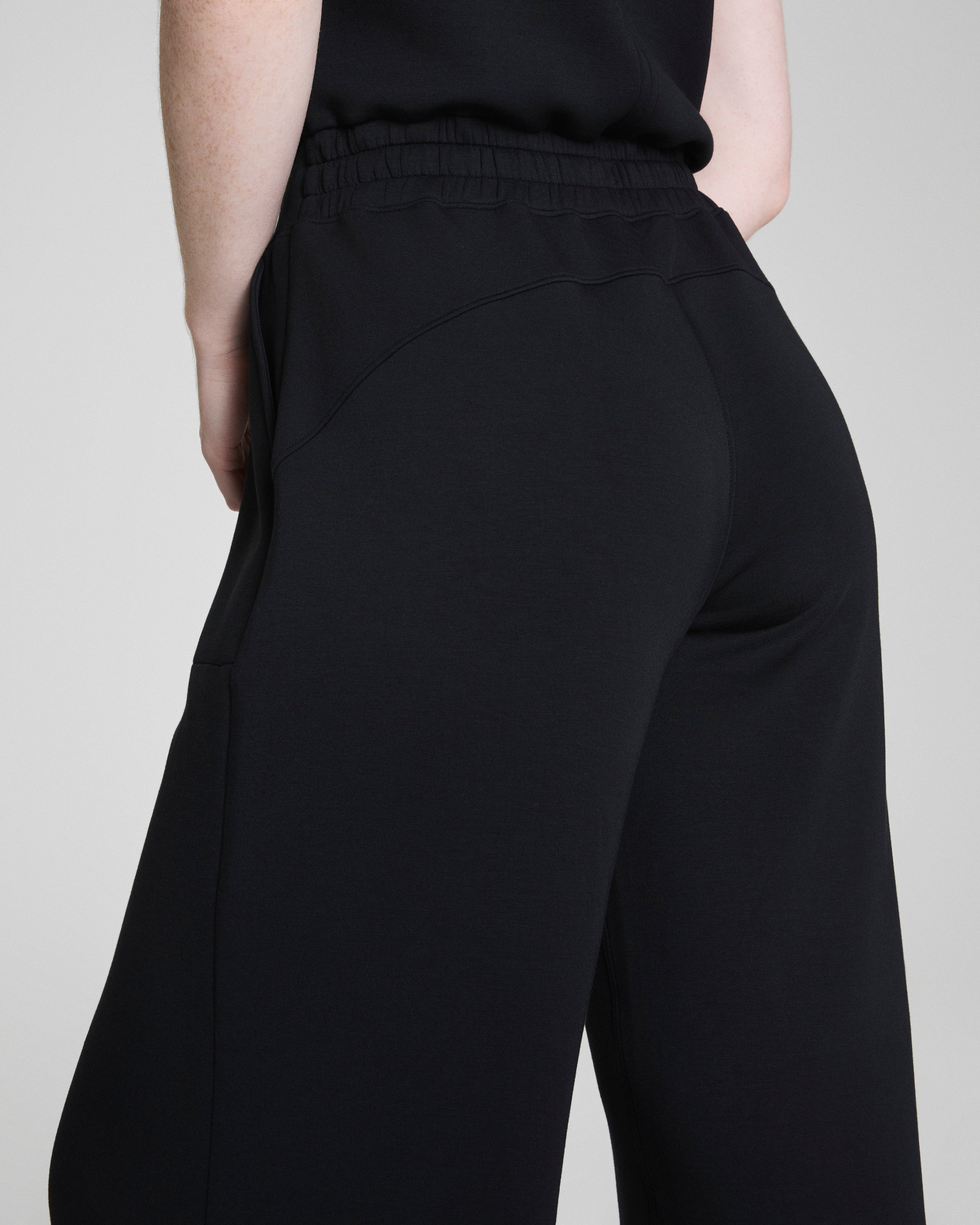 SPANX AirEssentials® Sleeveless Jumpsuit | Very Black