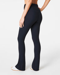 SPANXsmooth™ OnForm Micro Flare Pant | Barely Black