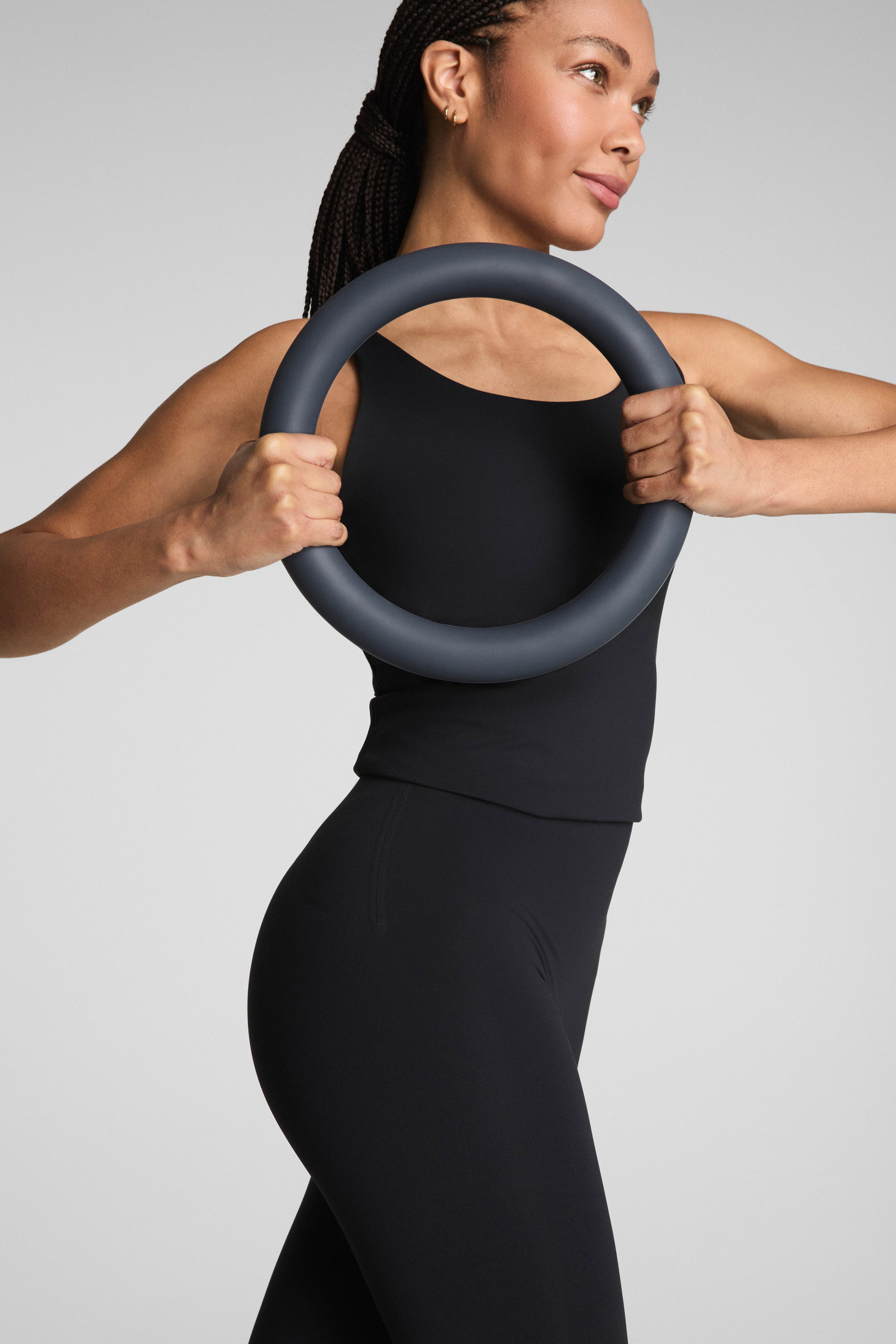 SPANXshape™ CoreLuxe 7/8 Leggings with Mid-Tummy Compression | Very Black