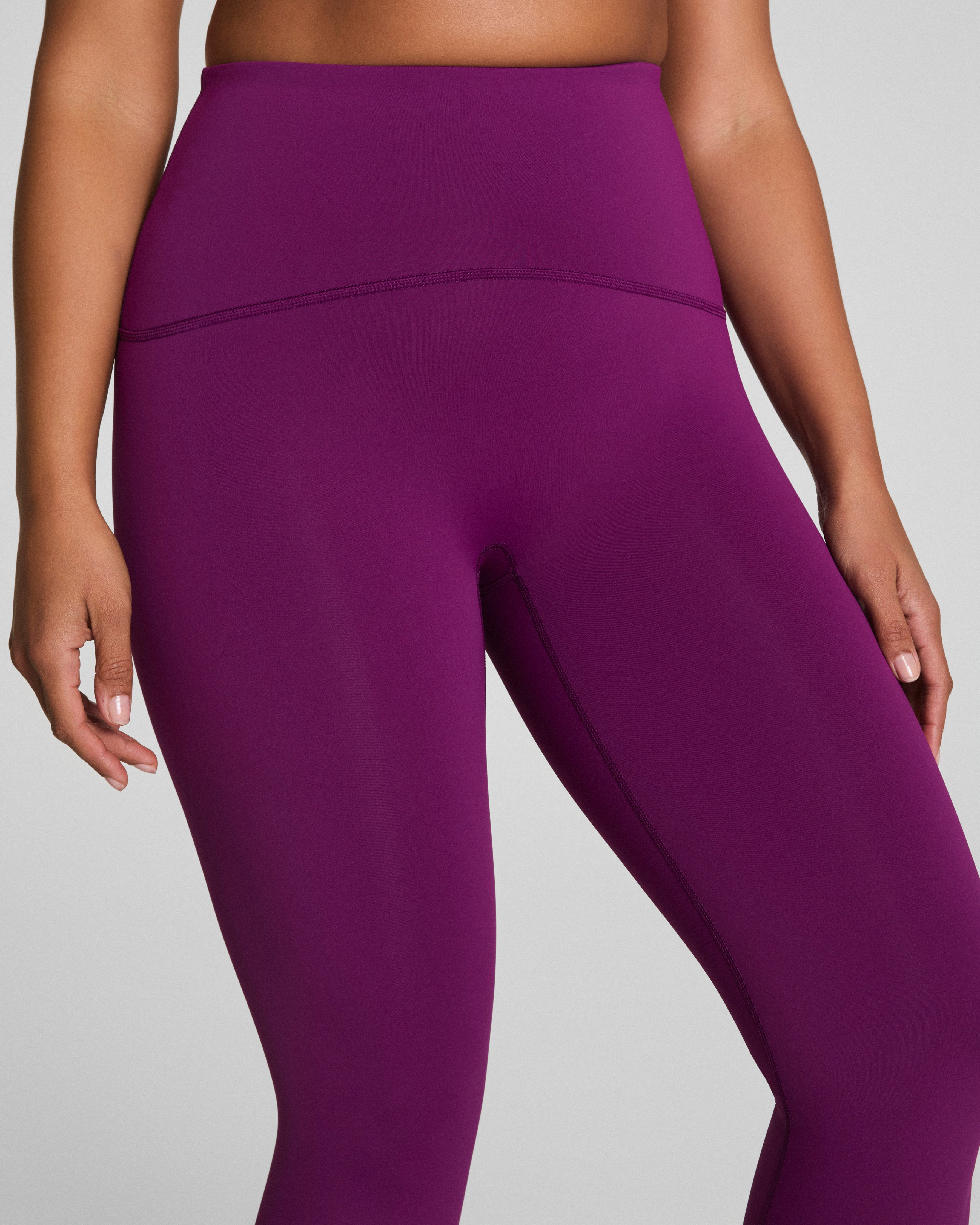 SPANXshape™ Booty Boost® 7/8 Leggings with SecretSweat Tech | Light Snapdragon