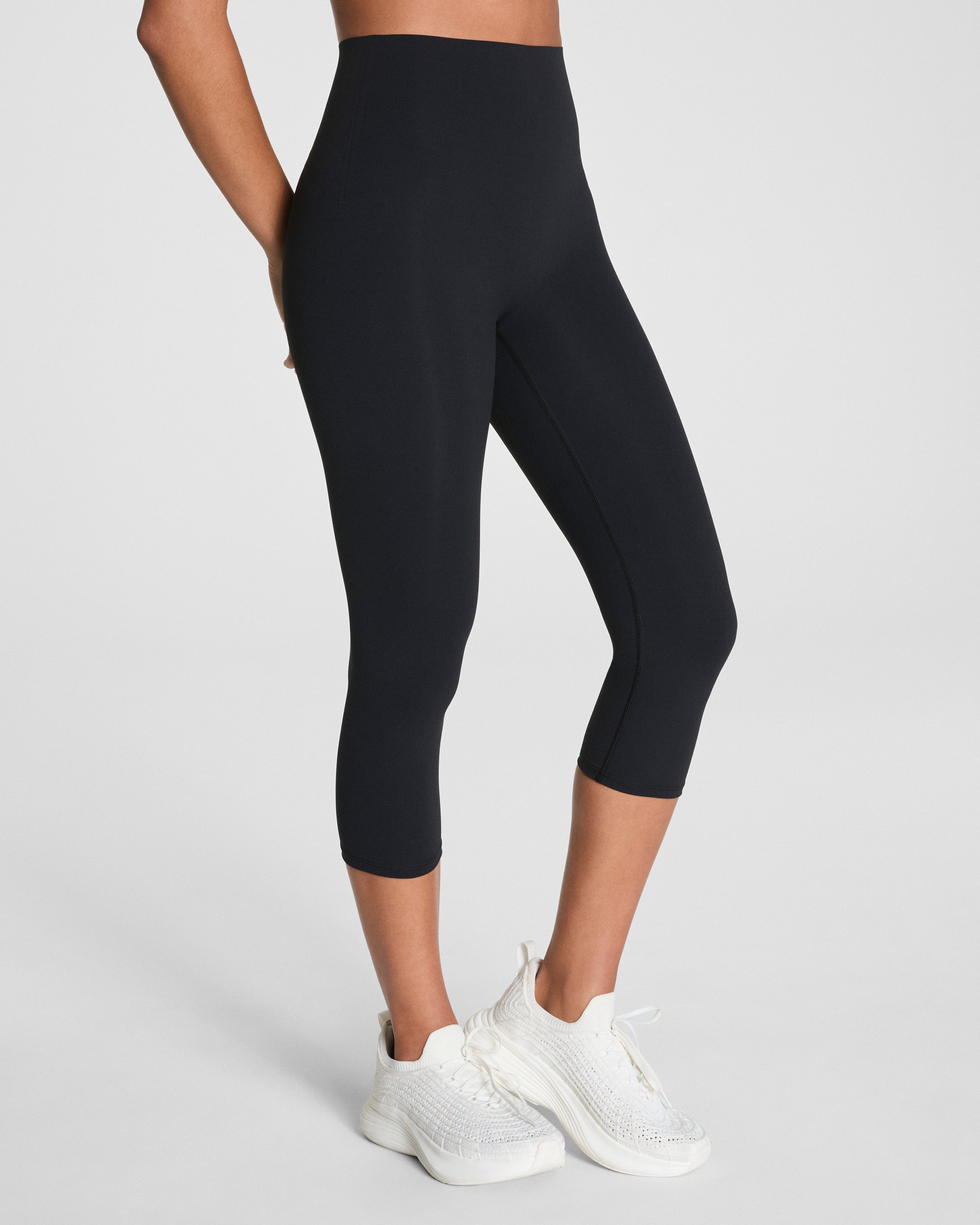 SPANXshape™ CoreLuxe Cropped Leggings with Mid-Tummy Compression, 19" | Very Black