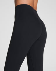 SPANXshape™ CoreLuxe Cropped Leggings with Mid-Tummy Compression, 19" | Very Black