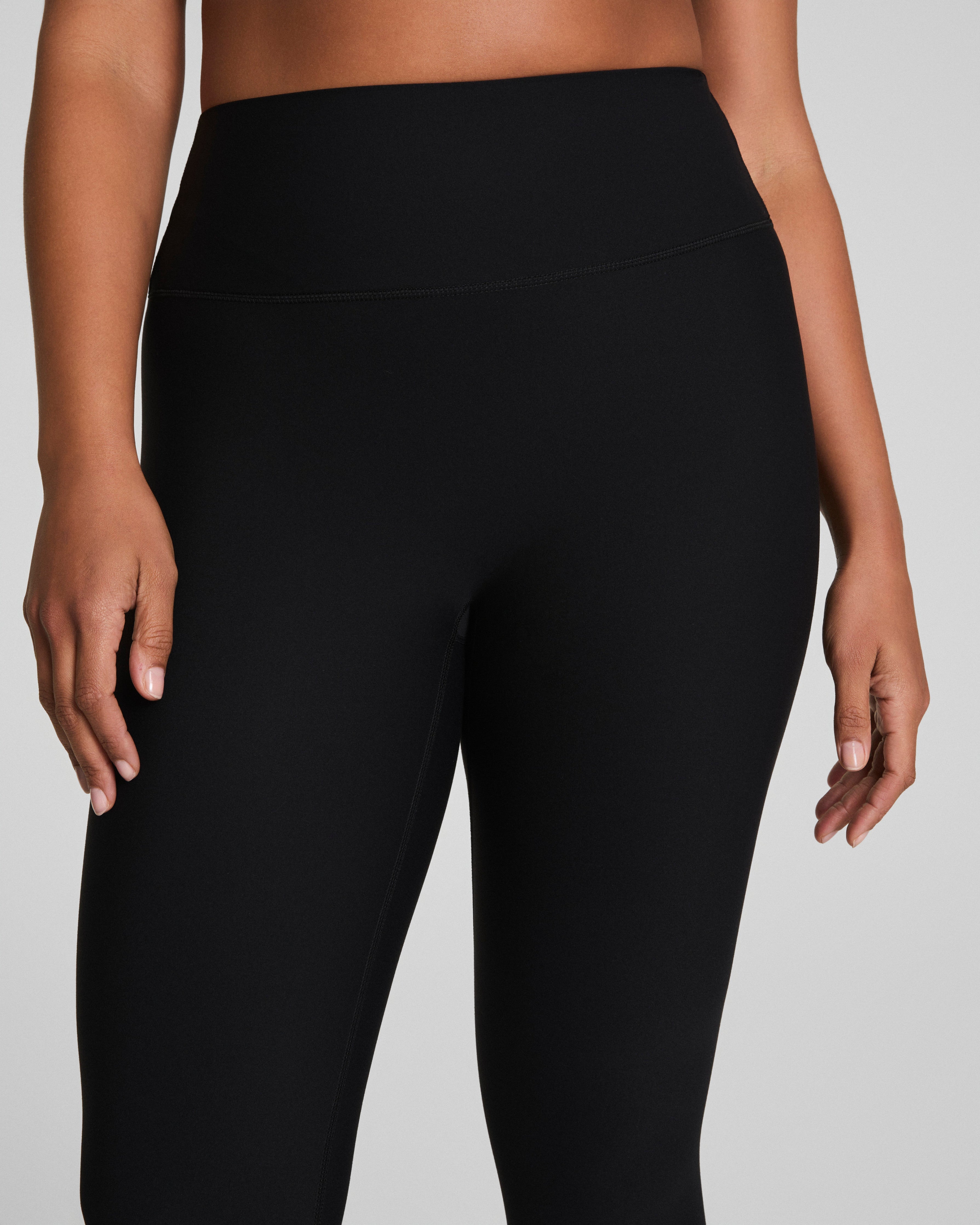 SPANXsmooth™ OnForm Cropped Leggings, 19" | Very Black